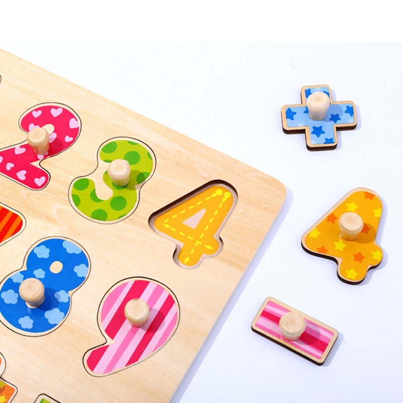 Tooky Toy medinė skaičių dėlionė su rankenėlėmis – nuotrauka 5