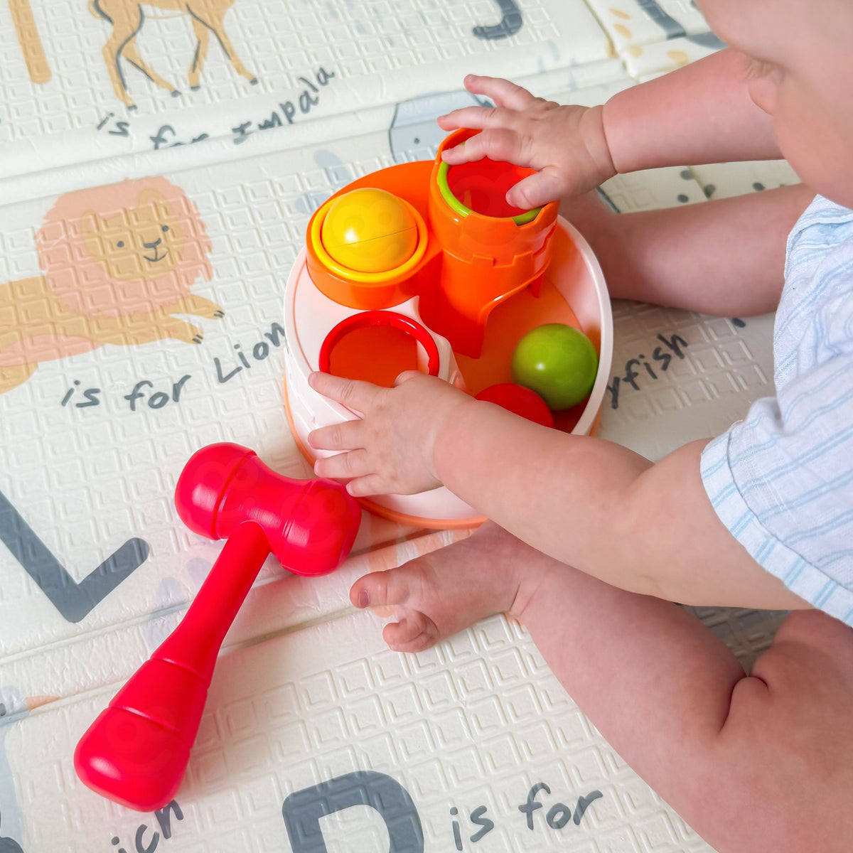 Woopie Baby kamuoliukų kalimo pilis su plaktuku