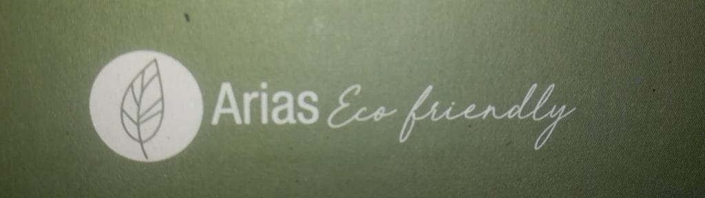 Lėlytė Carole su lininiais rūbeliais, 36 cm