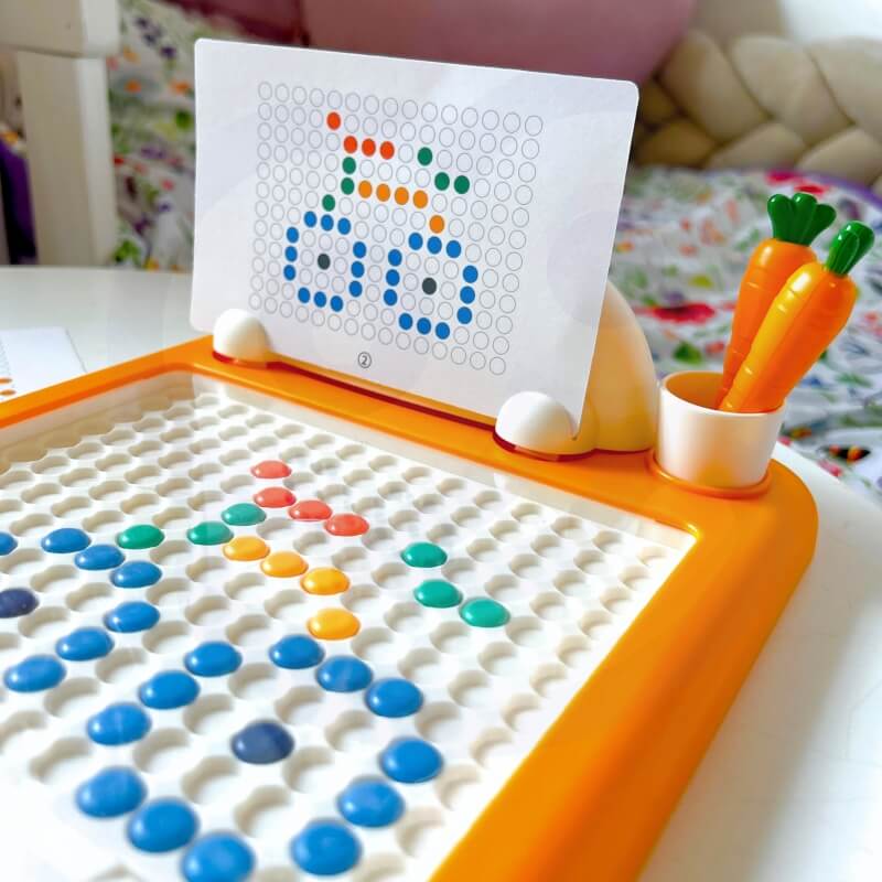 MagPad Magnetinė Lenta su 70 Magnetinių Karoliukų ir 2 Magnetiniais Žymekliais, 3+, Woopie Žaislai Magnetiniai