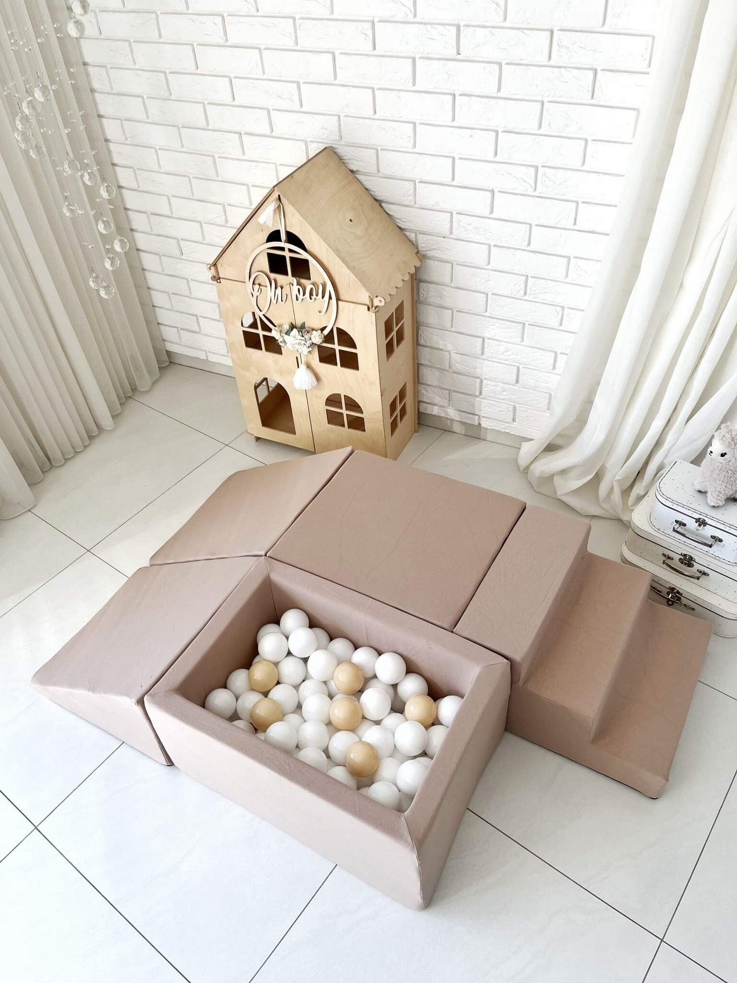 Minkšta Žaidimų Aikštelė Su Mini Kamuoliukų Baseinu Smėlio Spalva 5 Dalys + 100 Kamuoliukų Minkštos Žaidimų Aikštelės
