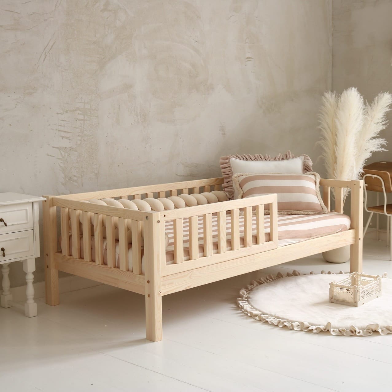 Natūrali vaikiška lova Basic Love 200 × 90 cm su 19,5 cm kojelėmis Lovos Vienvietės