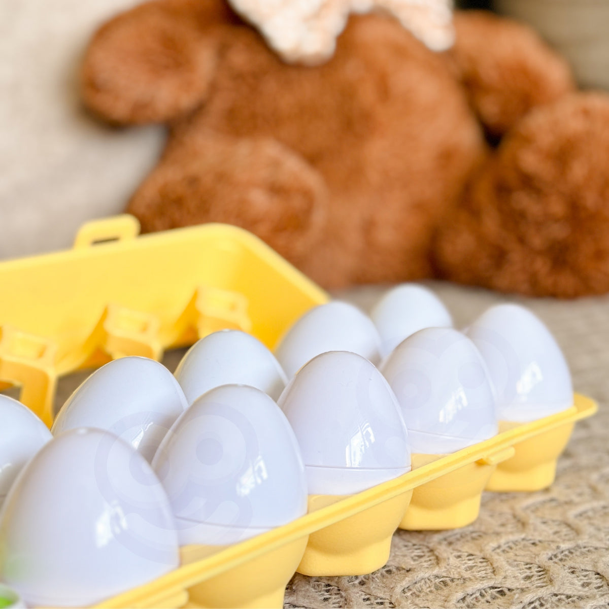 Woopie Montessori kiaušinių formų rūšiuoklė, 12 vnt.