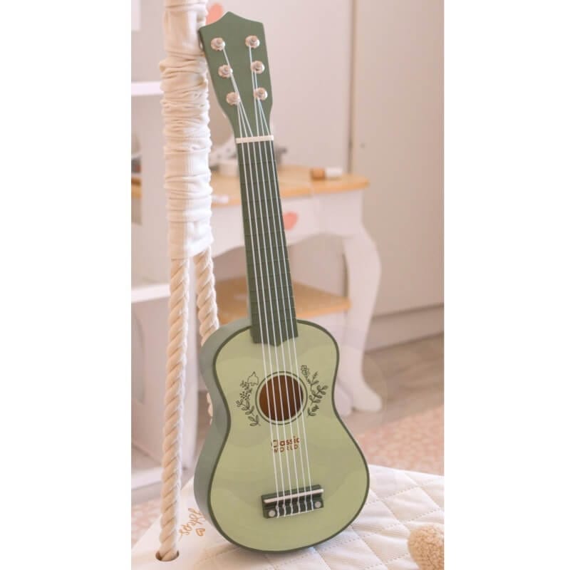 Classic World Medinė Vaikiška Gitara Pastelinės Žalios Spalvos Žaislai Montessori