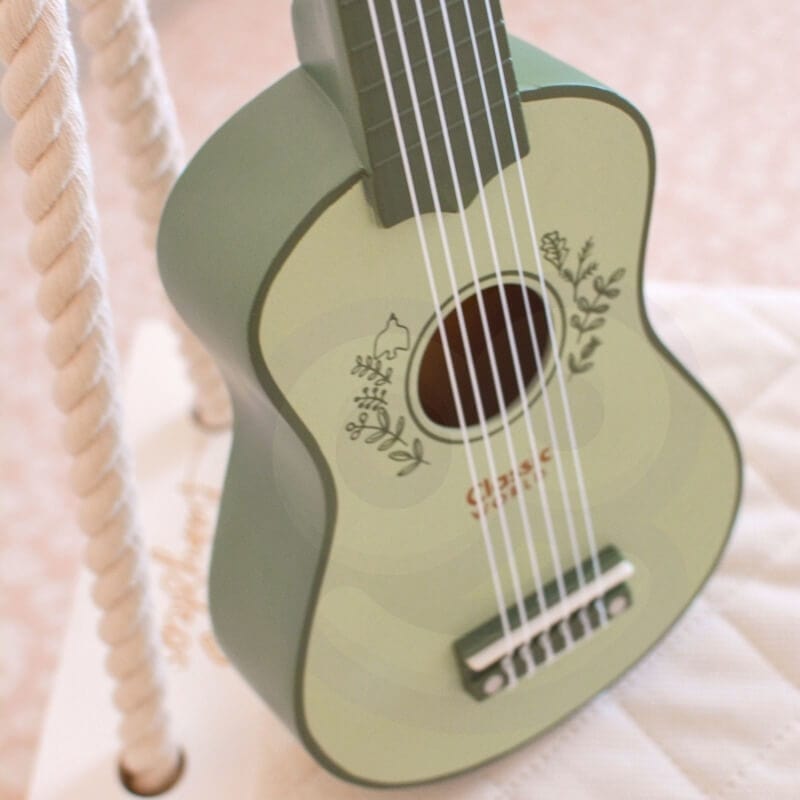 Classic World Medinė Vaikiška Gitara Pastelinės Žalios Spalvos Žaislai Montessori