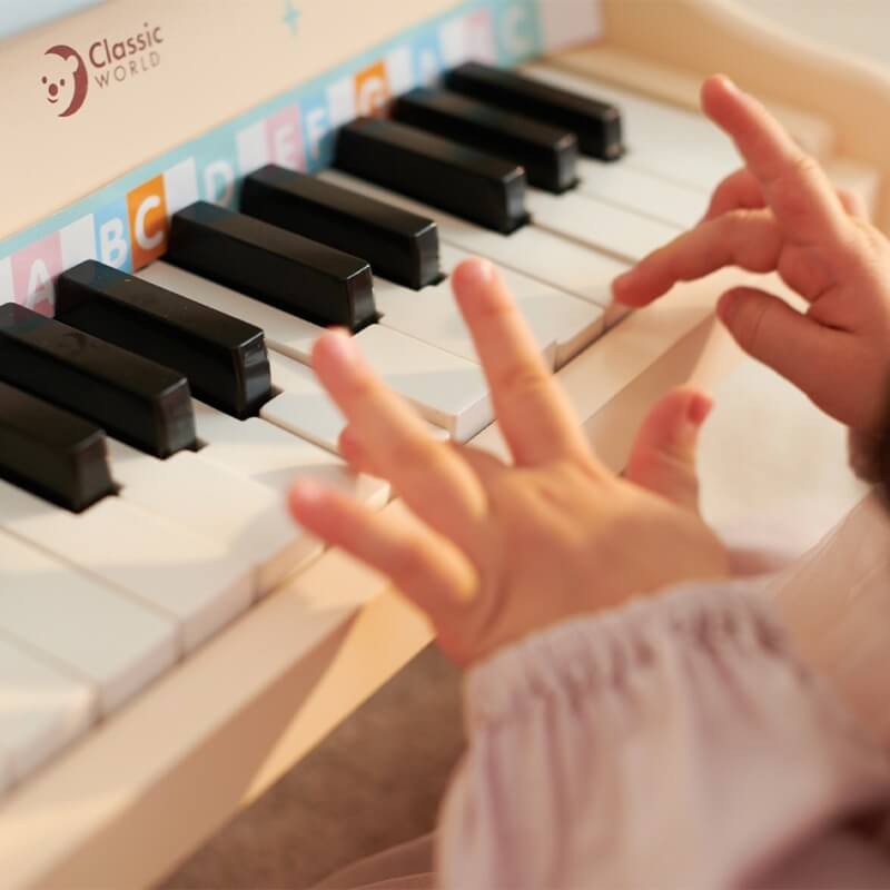 Classic World Muzikinis Pianinas Vaikams Su Spalvotais Klavišais Žaislai Montessori