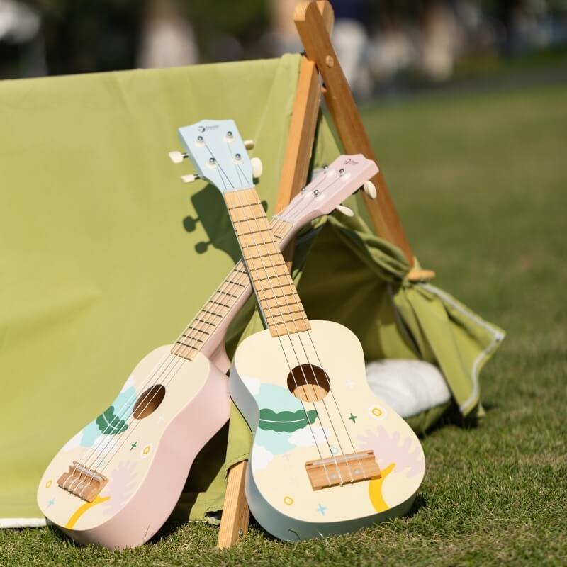 Classic World Rožinė Medinė Ukulelė Vaikams Su Natų Knyga Žaislai Montessori