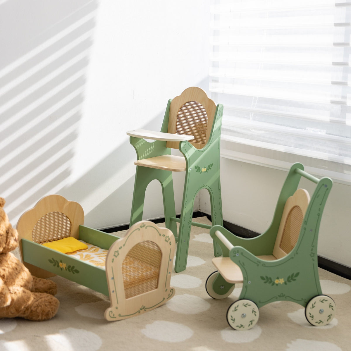 Classic World vintažinis medinis lėlių vežimėlis – nuotrauka 2