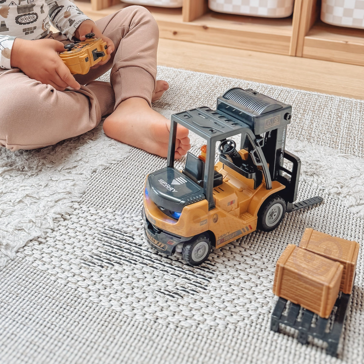 Woopie RC nuotoliniu būdu valdomas krautuvas-kranas 2in1, 1:24 – 4 nuotrauka