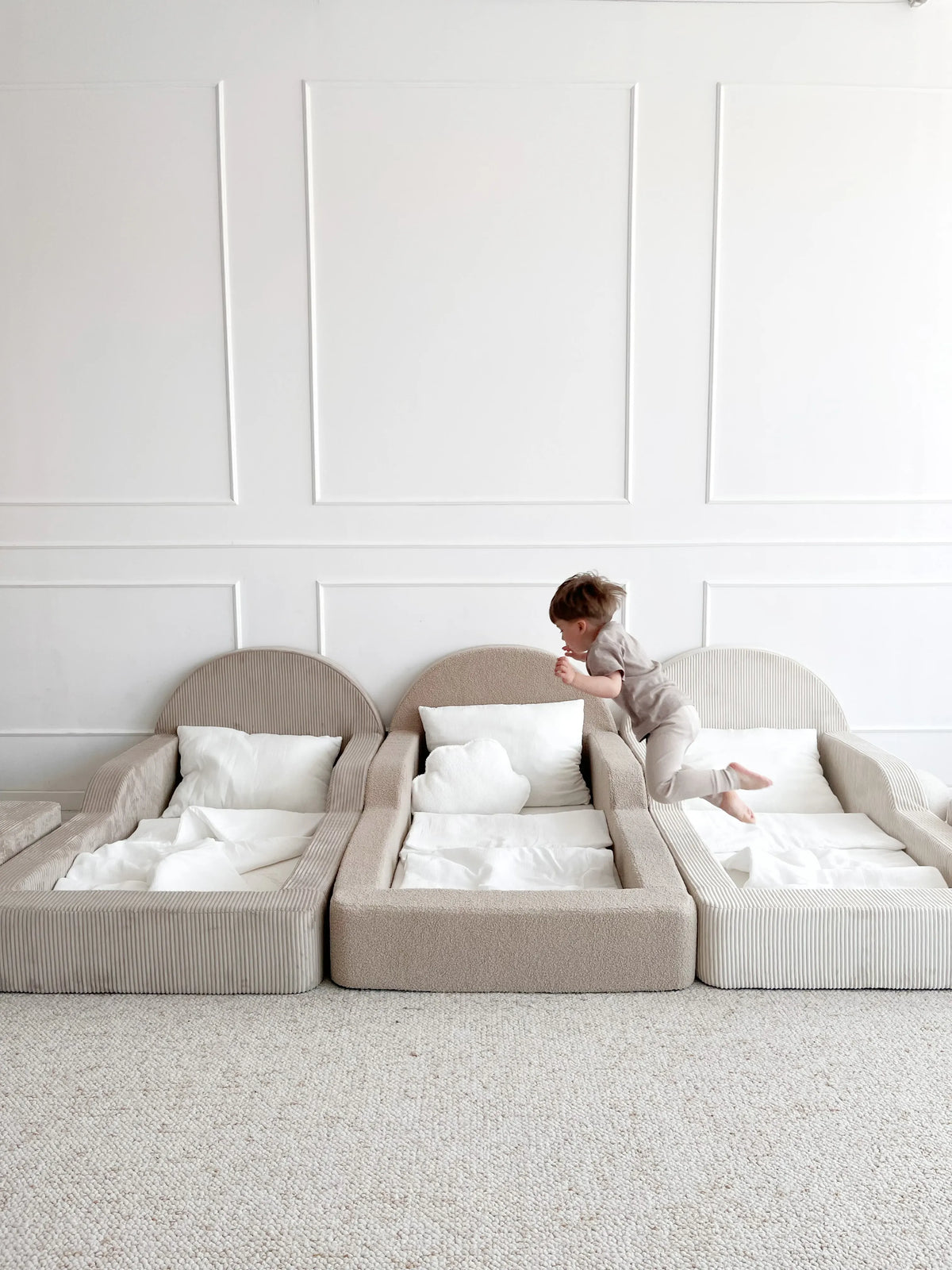 Kreminė Minkšta Bouclé Montessori Vaikiška Lova 70 × 140 cm Lovos Vienvietės
