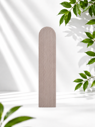 Kreminės spalvos rumbuoto audinio sienų panelė 70 × 18 cm