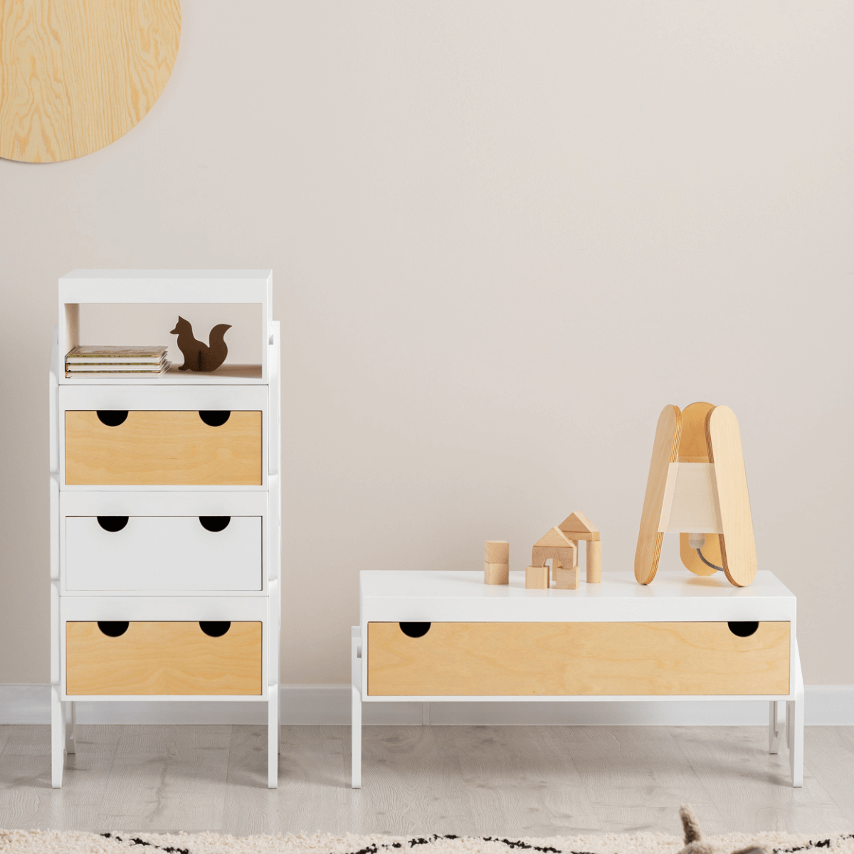 Kurk Baldus Pats, CapiBabi XL – Modulinė Komoda, Kėdutė Ar Suoliukas, Balta Komoda