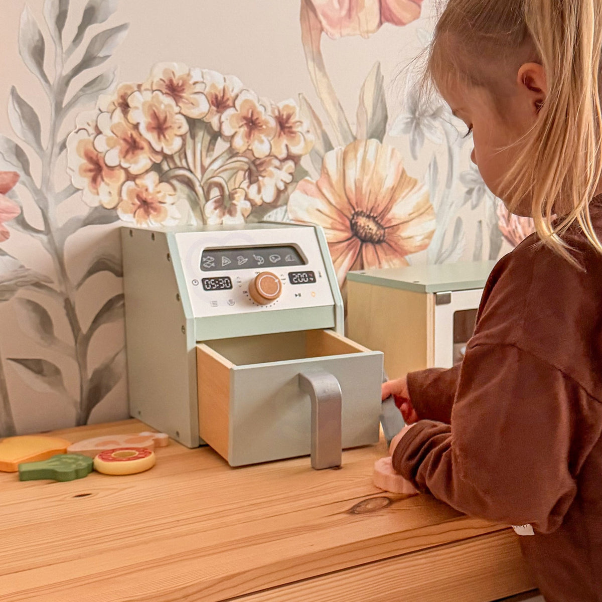 Tooky Toy medinė karšto oro gruzdintuvė su priedais – 5 nuotrauka