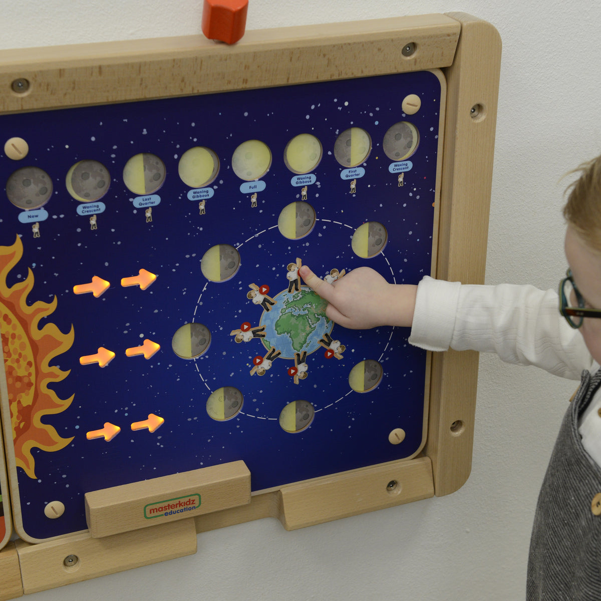 Masterkidz medinė edukacinė lenta „Mėnulio fazės“ – 3 nuotrauka