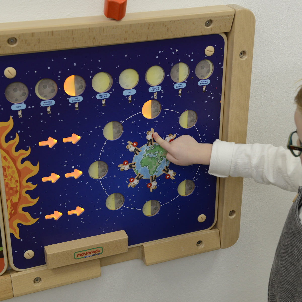 Masterkidz medinė edukacinė lenta „Mėnulio fazės“ – 4 nuotrauka
