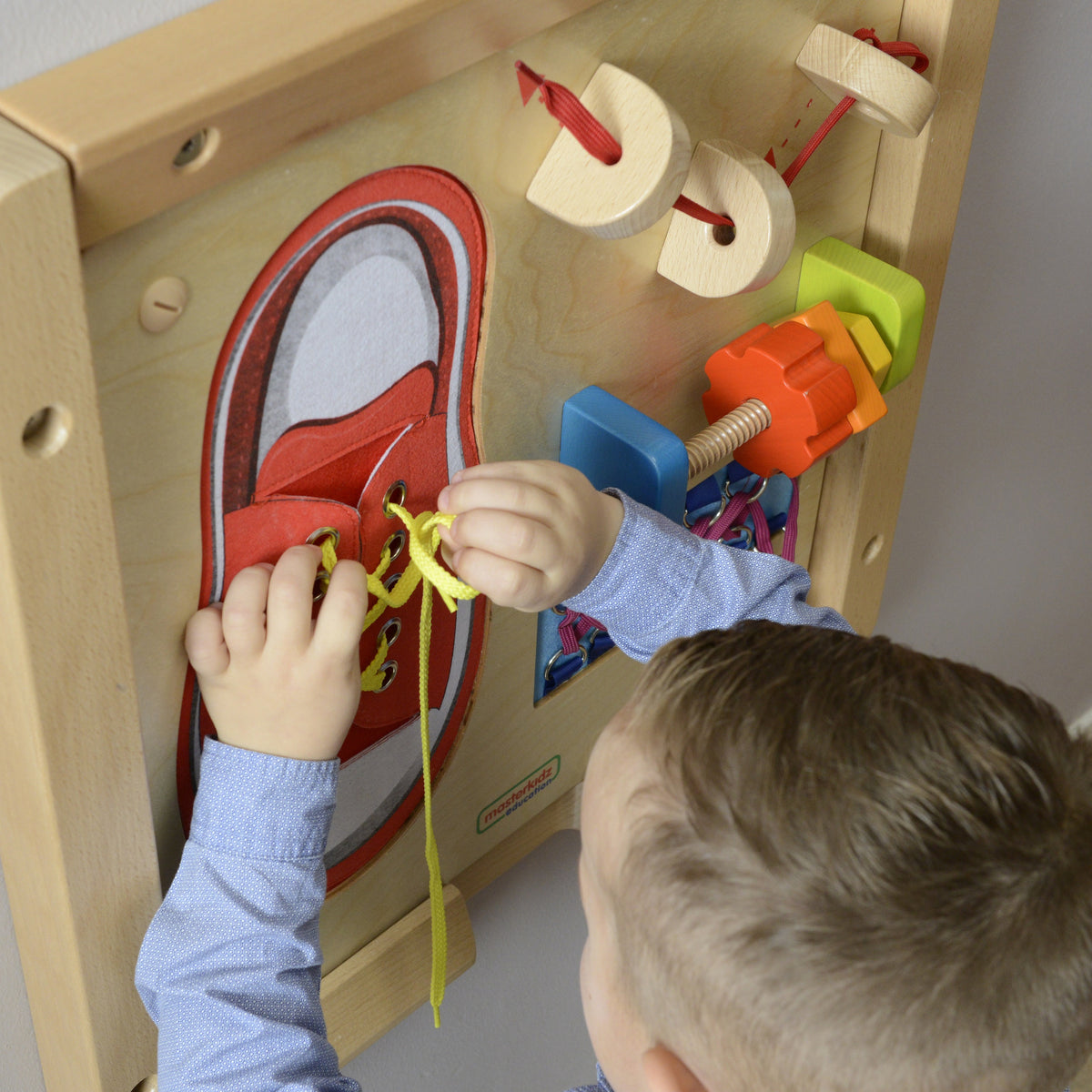 Masterkidz Montessori raištelių rišimo edukacinė lenta – 2