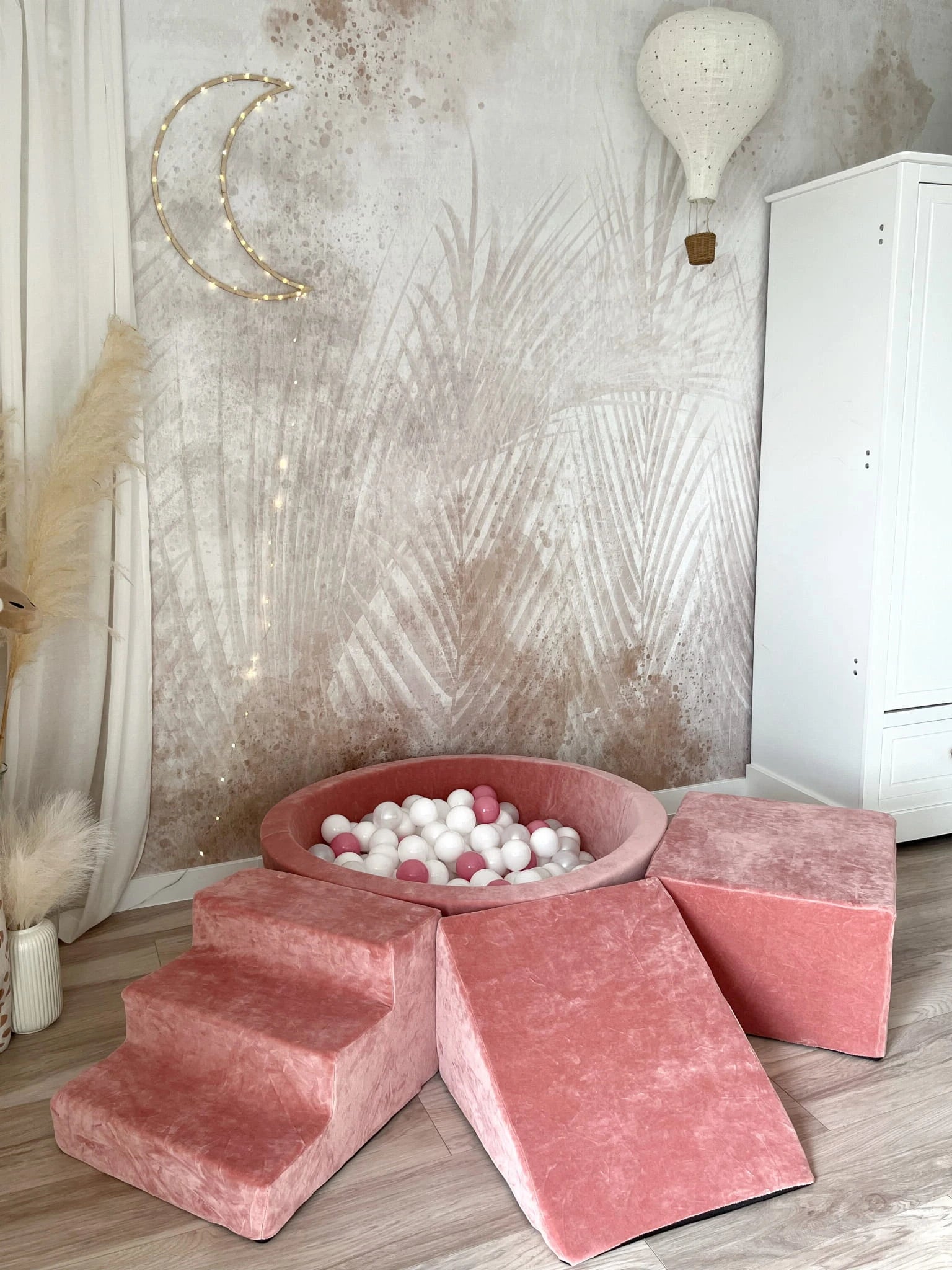 Minkšta 4 dalių Velvet žaidimų aikštelė su kamuoliukų baseinu – dulsva rožinė, nuotrauka 8