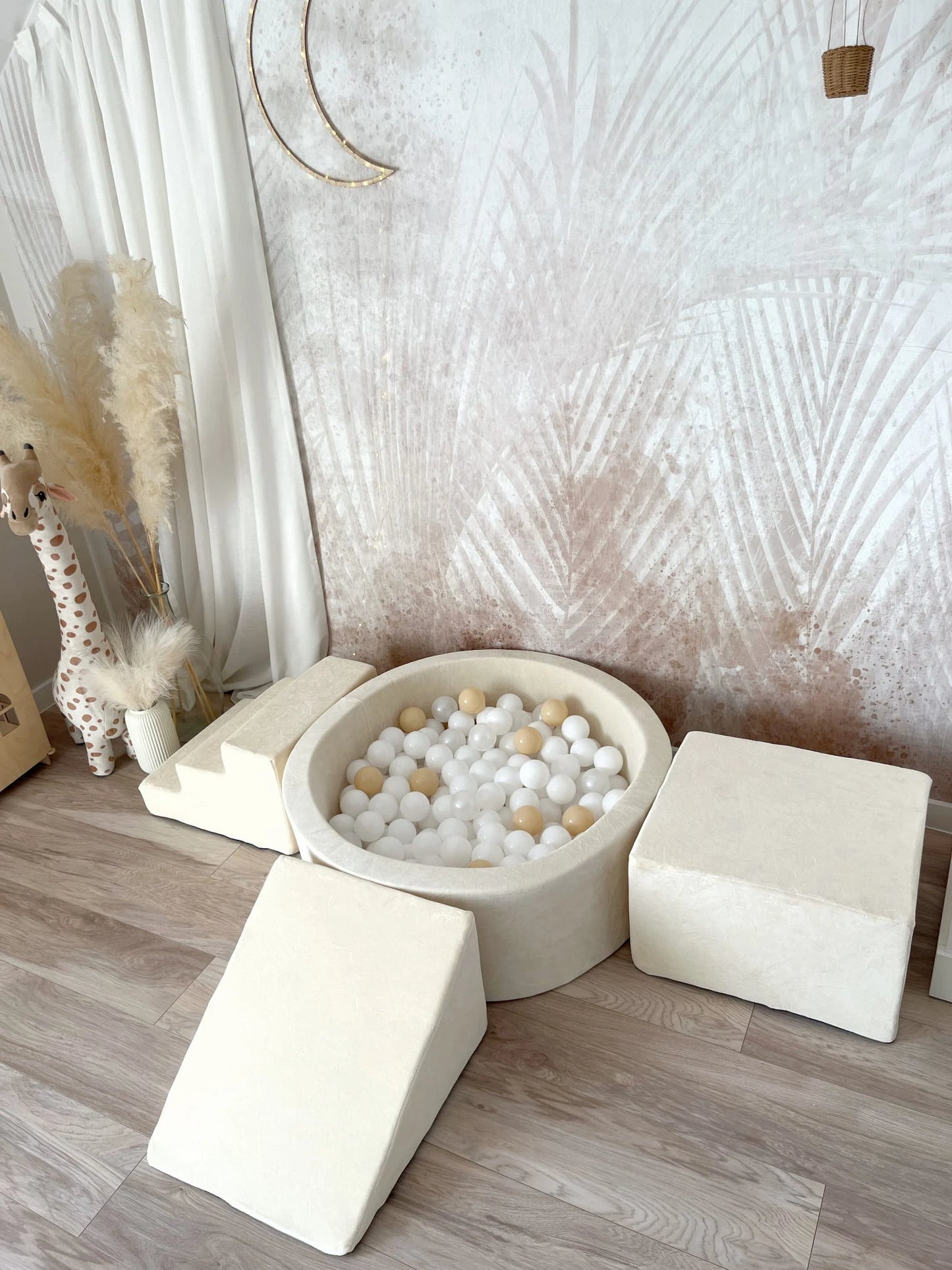 Minkšta 4 dalių Velvet žaidimų aikštelė su kamuoliukų baseinu – kreminė, nuotrauka 7