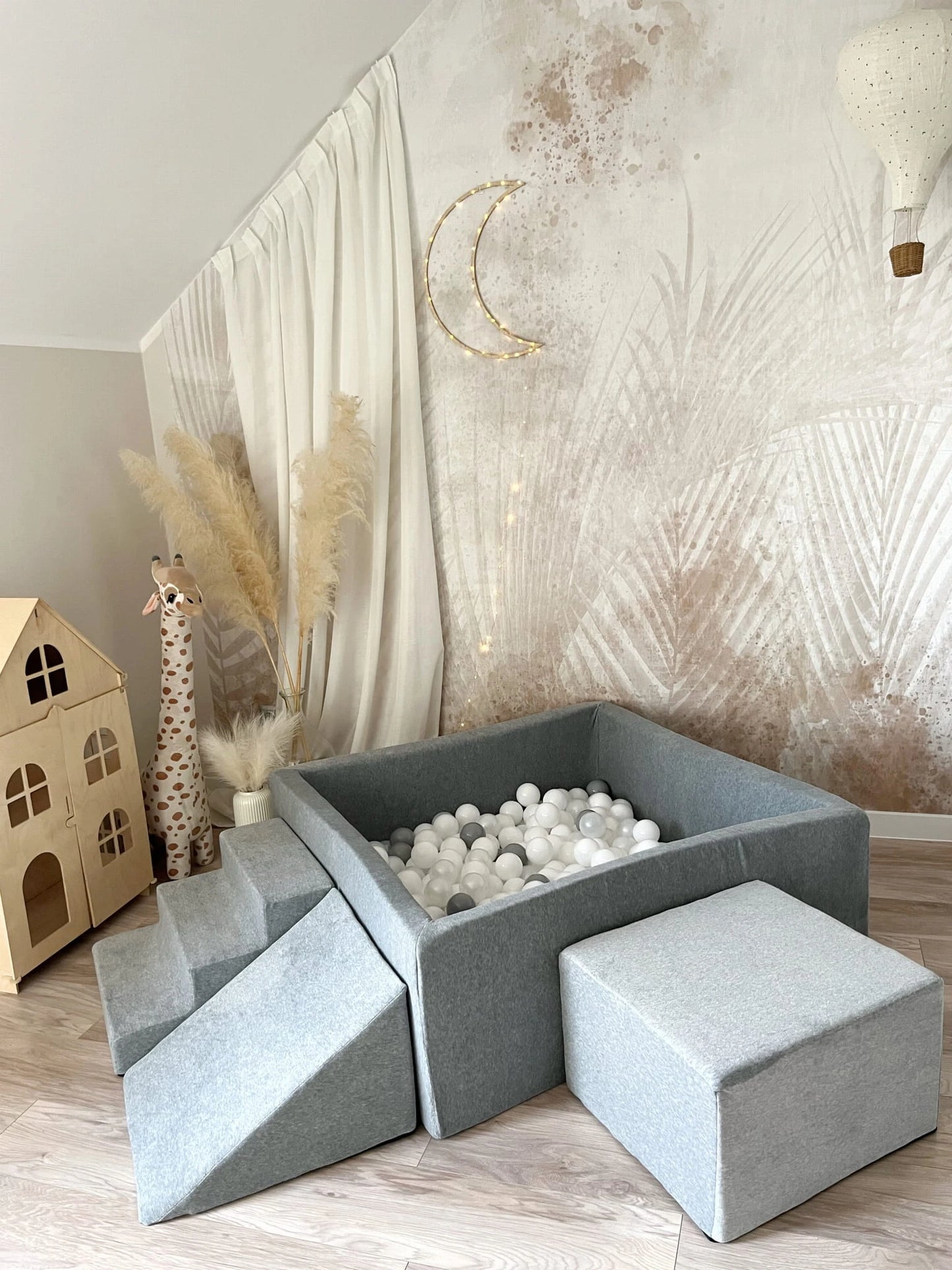 Minkšta 4 dalių Velvet žaidimų aikštelė su kvadratiniu baseinu – pilka, nuotrauka 2