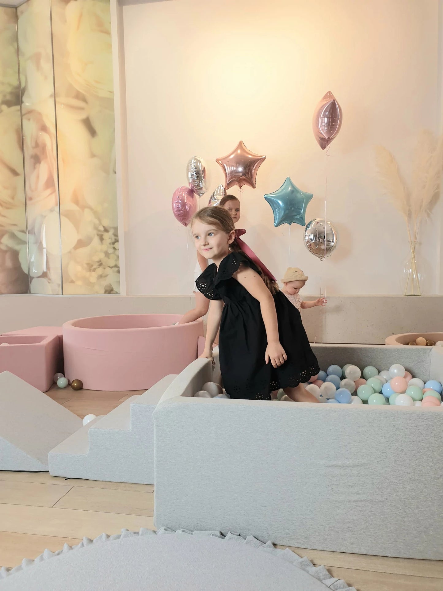 Minkšta 4 dalių Velvet žaidimų aikštelė su kvadratiniu baseinu – smėlio, nuotrauka 7