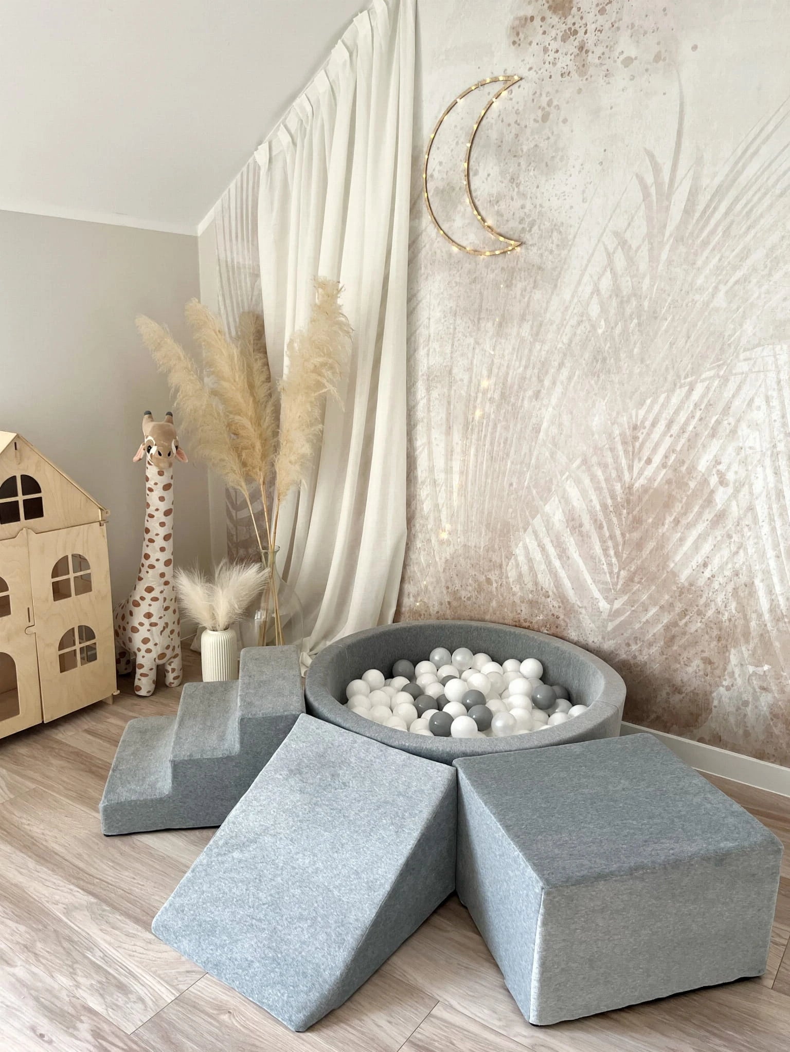 Minkšta 4 dalių Velvet žaidimų aikštelė su kamuoliukų baseinu – pilka, nuotrauka 7