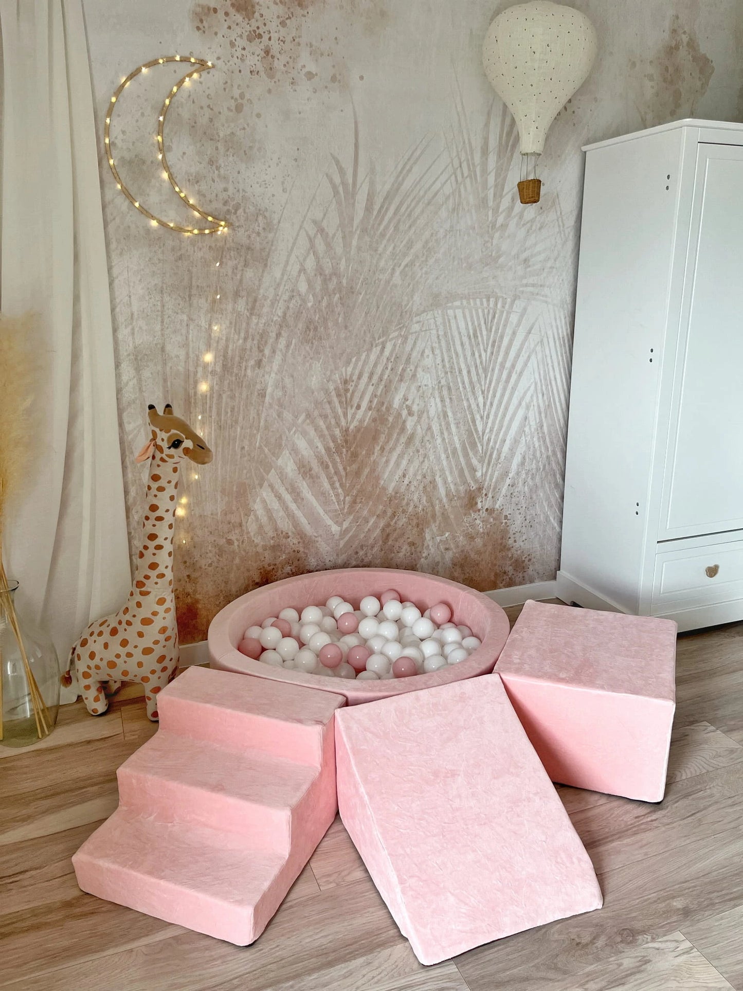 Minkšta 4 dalių Velvet žaidimų aikštelė su kamuoliukų baseinu – rožinė, nuotrauka 6