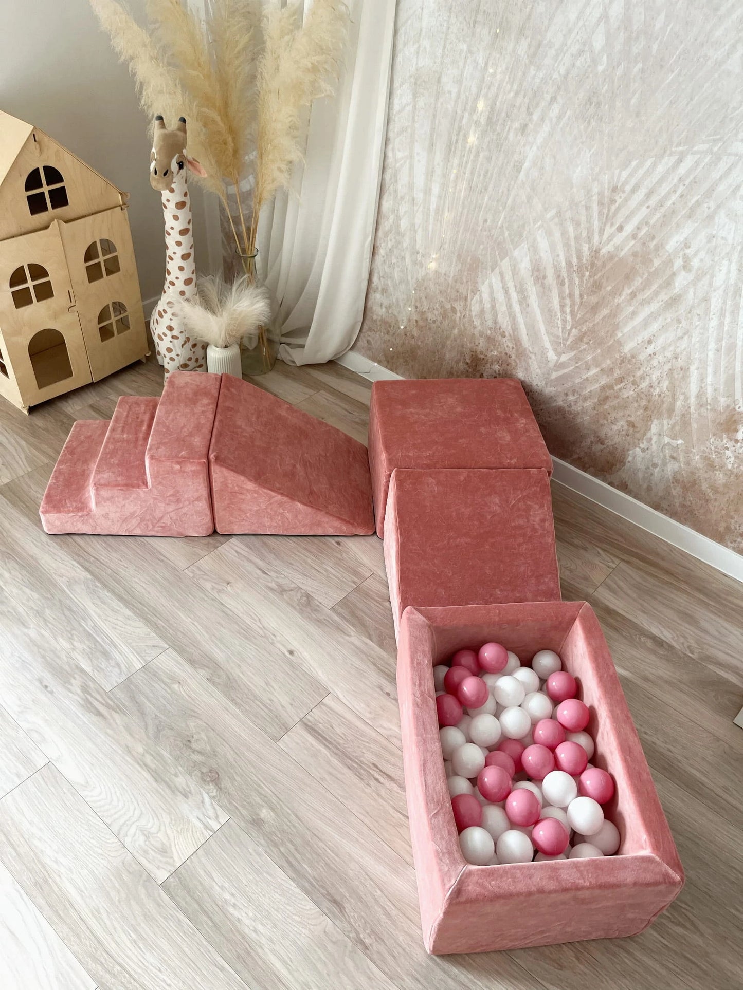 Minkšta 5 dalių Velvet žaidimų aikštelė su kamuoliukų baseinu – dulsva rožinė, nuotrauka 8