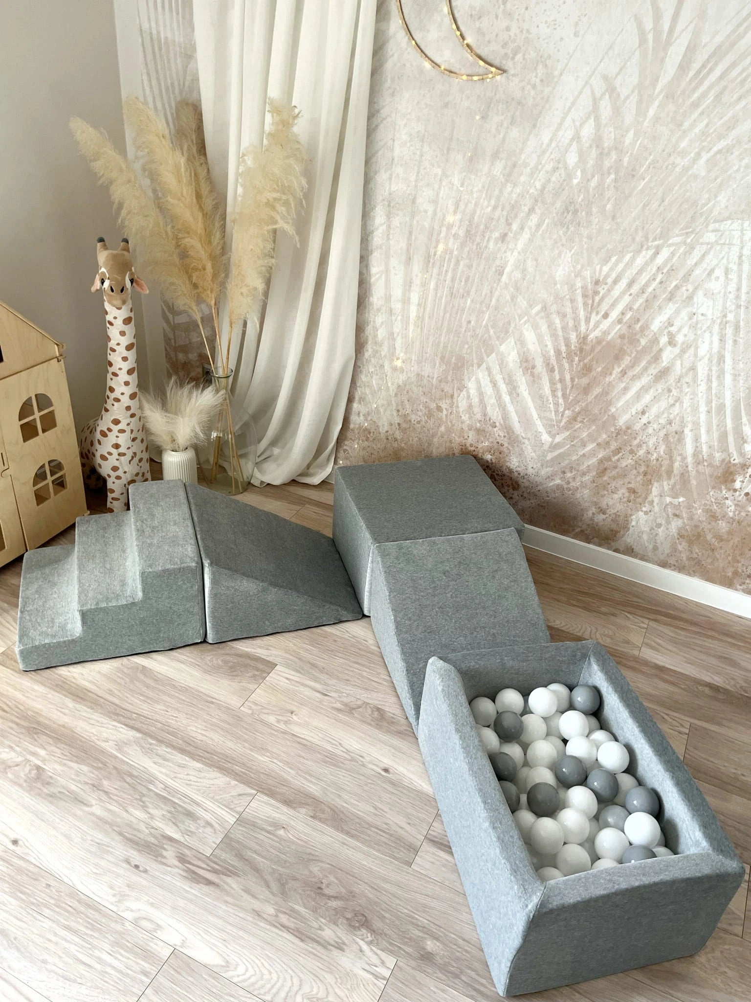 Minkšta 5 dalių Velvet žaidimų aikštelė su kamuoliukų baseinu – pilka, nuotrauka 8