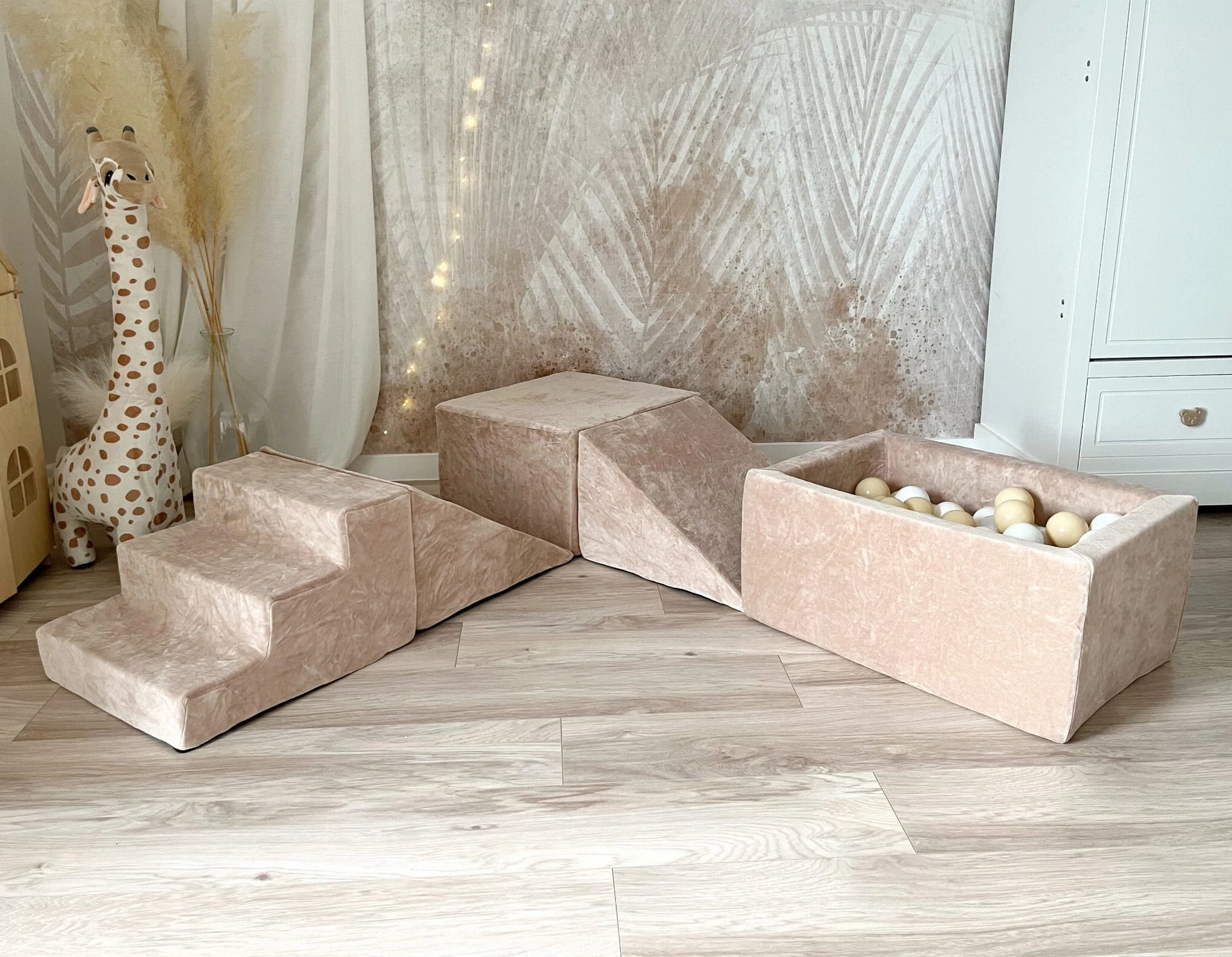 Minkšta 5 dalių Velvet žaidimų aikštelė su kamuoliukų baseinu – smėlio, nuotrauka 7