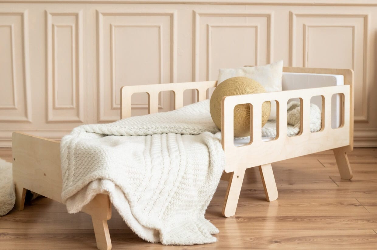 Montessori Vaikiška Auganti Lova Su Čiužiniu 152 x 70 x 54 cm Lovos Dviaukštės