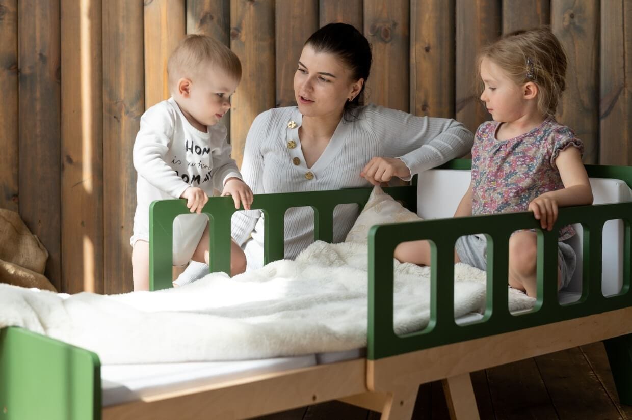 Montessori Vaikiška Auganti Lova Su Čiužiniu 152 x 70 x 54 cm Lovos Dviaukštės