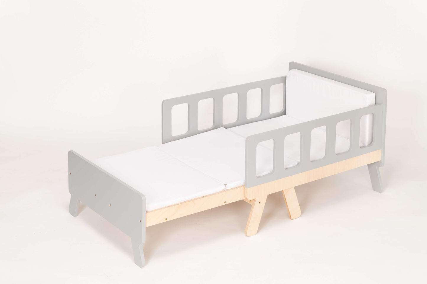 Montessori Vaikiška Auganti Lova Su Čiužiniu 152 x 70 x 54 cm Lovos Dviaukštės
