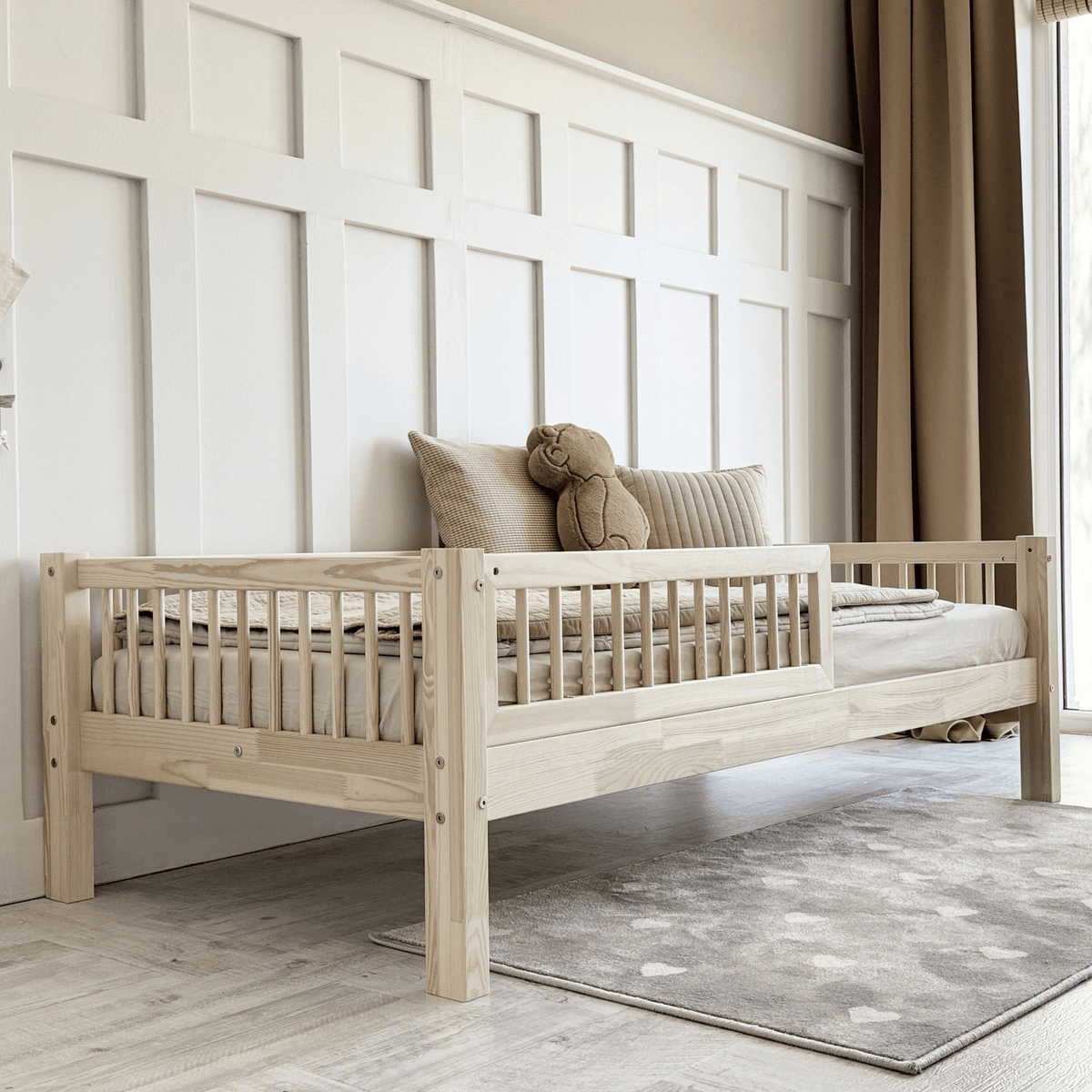 Natūrali vaikiška lova Basic 200 × 90 cm su tvorele Lovos Vienvietės