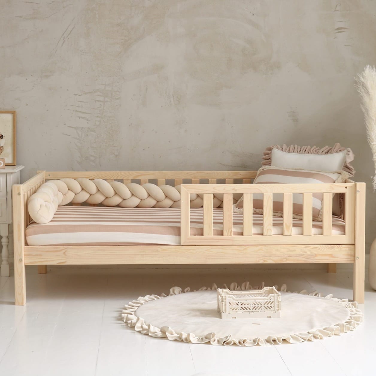 Natūrali vaikiška lova Basic Love 200 × 90 cm su 19,5 cm kojelėmis Lovos Vienvietės