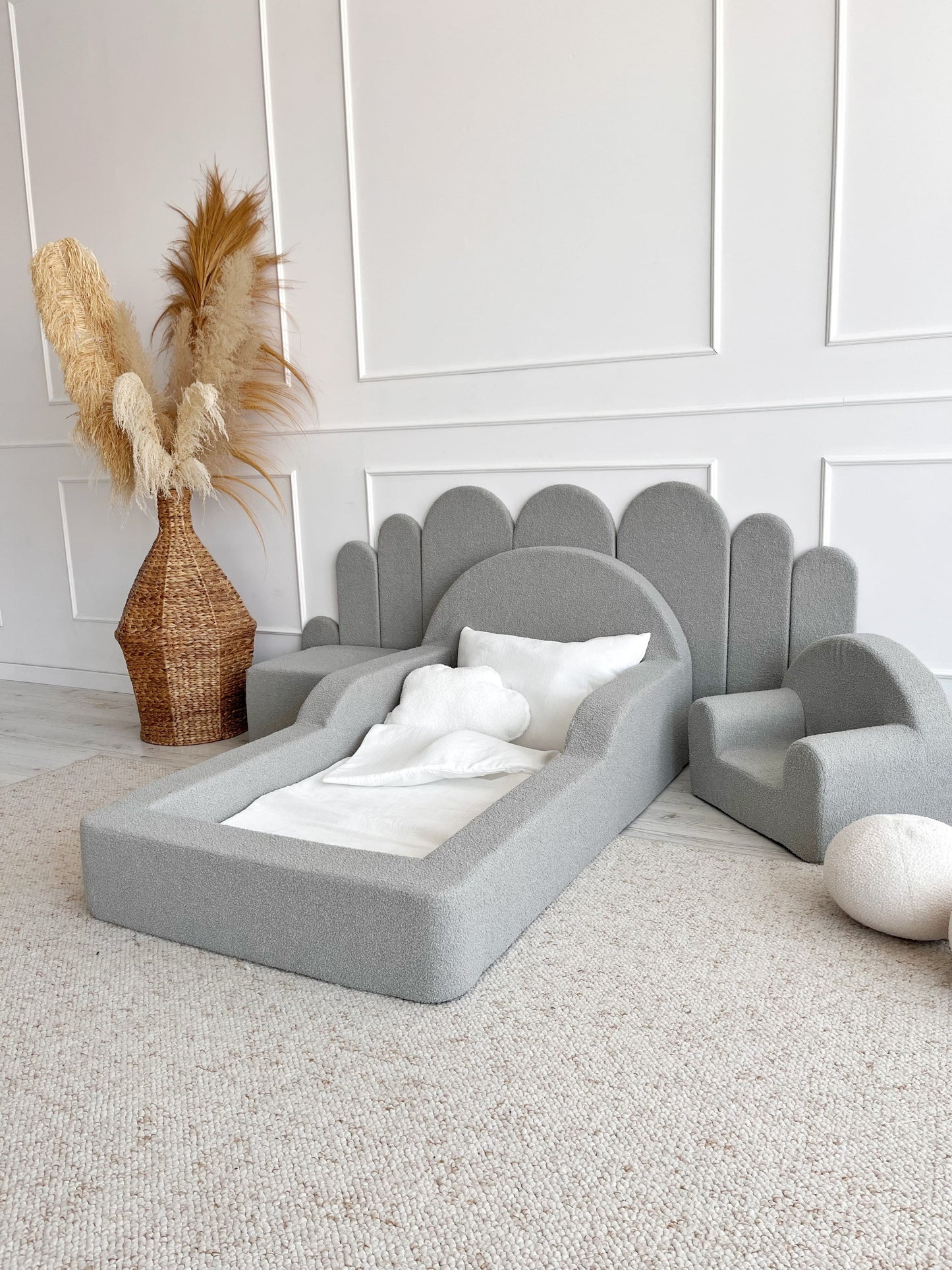 Pilka Minkšta Bouclé Montessori Vaikiška Lova 70 × 140 cm Lovos Vienvietės