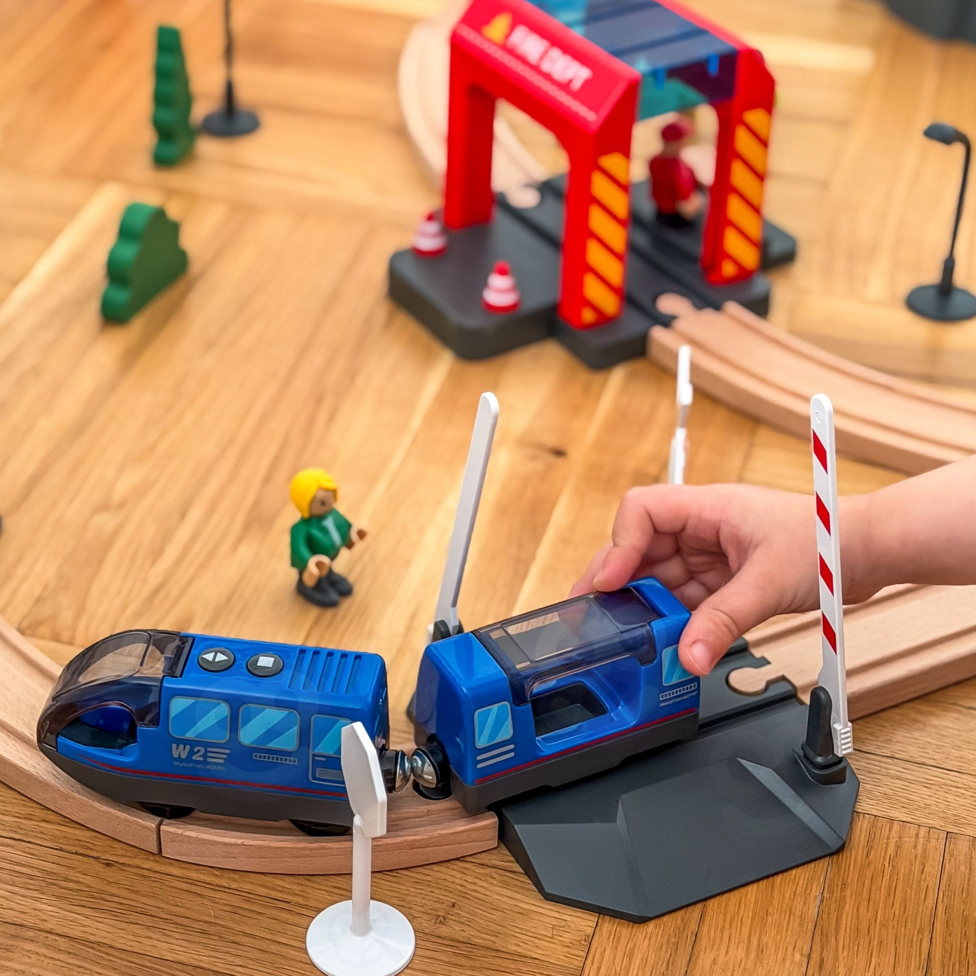 Tooky Toy Elektrinis Gaisrinės Traukinys, 70 Dalių