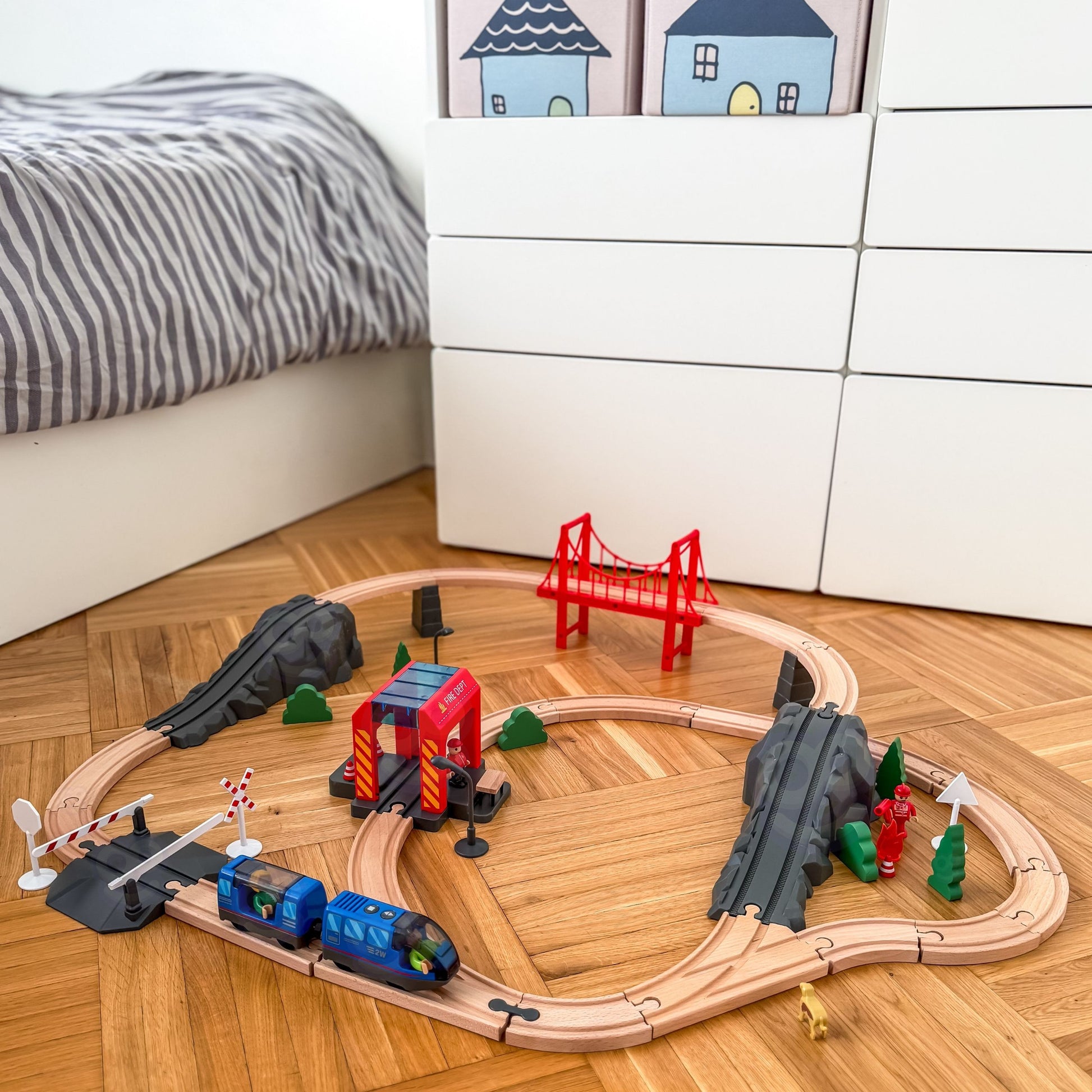 Tooky Toy Elektrinis Gaisrinės Traukinys, 70 Dalių
