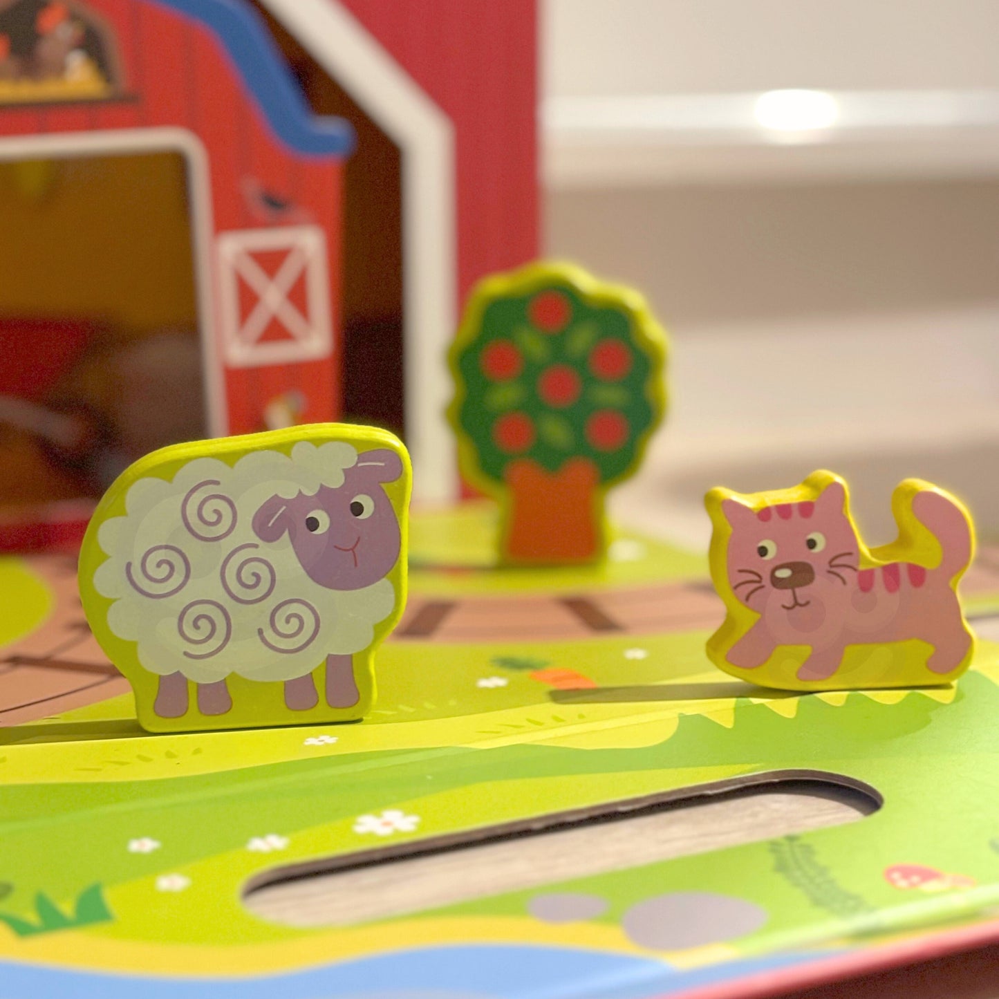 Tooky Toy Medinė Ferma Lagamine Su Figūrėlėmis