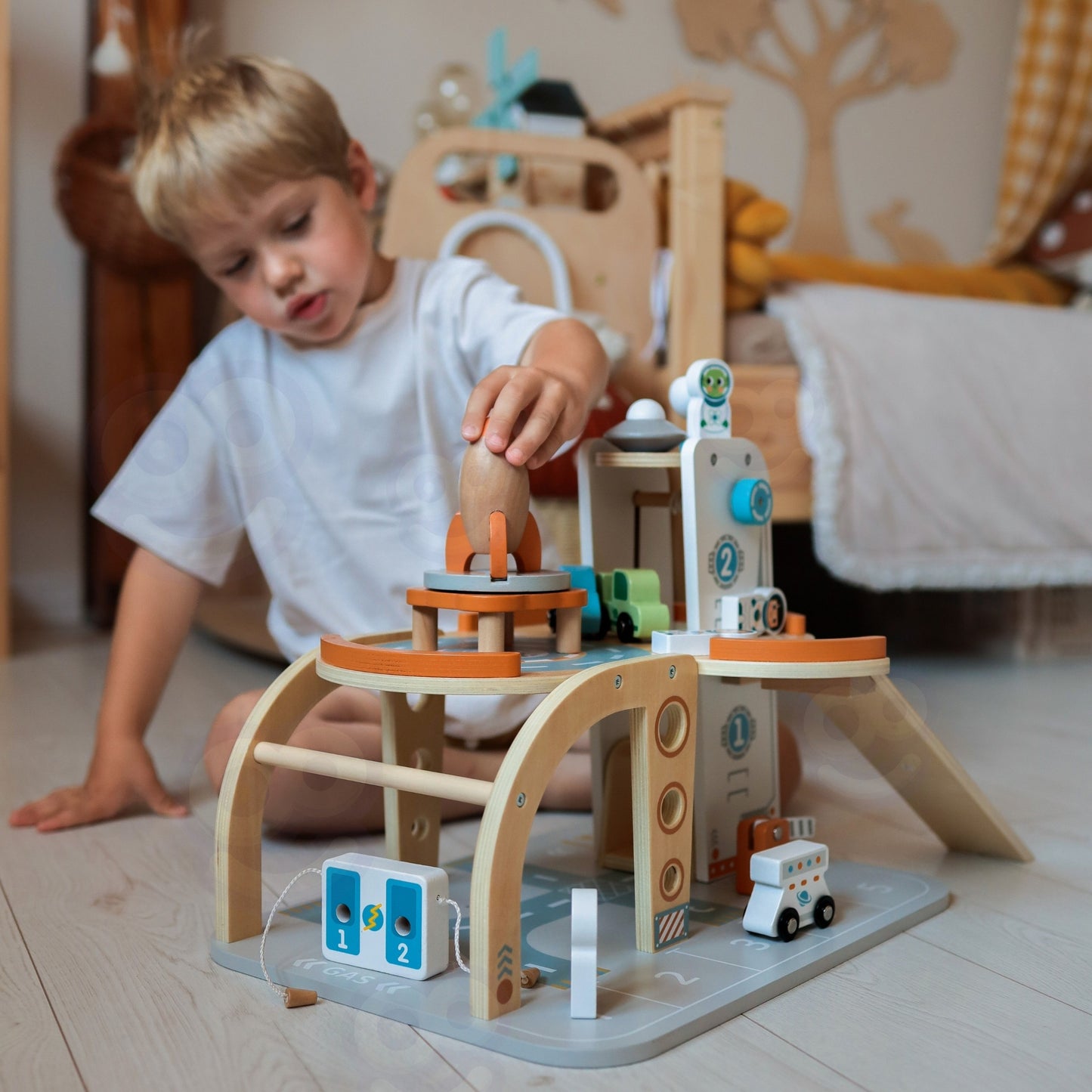 Tooky Toy Medinis Kosminis Parkingas Ir Stotis