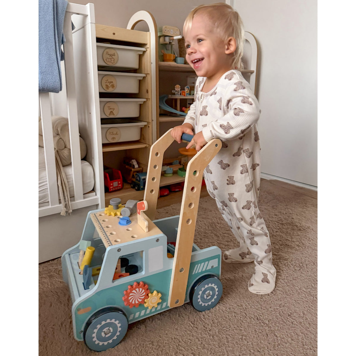 Tooky Toy medinis stumdukas–sunkvežimis su dirbtuvėmis – nuotrauka 5