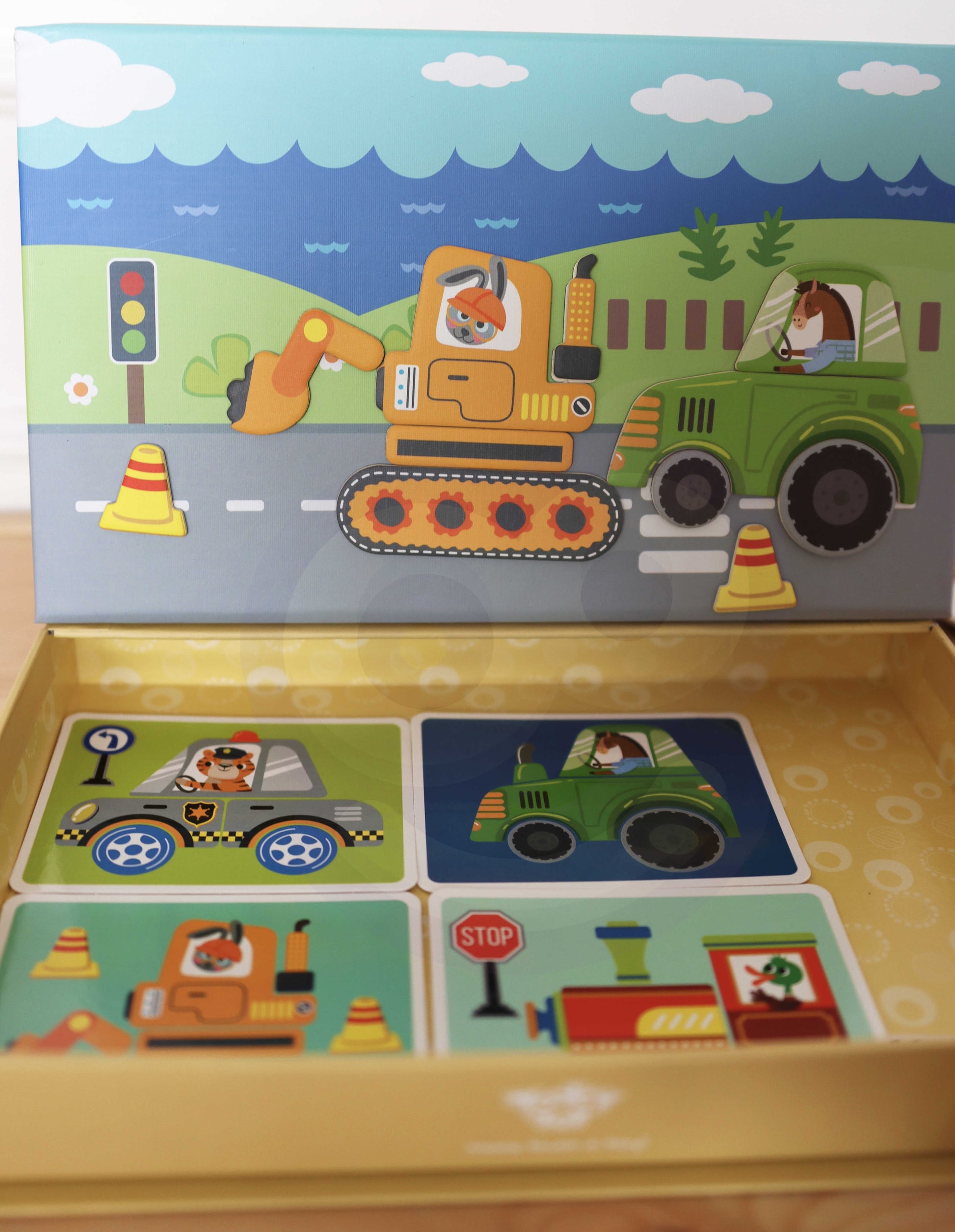 Tooky Toy Montessori Magnetinė Transporto Dėlionė – 80 Dalių Rinkinys Žaislai Dėlionės
