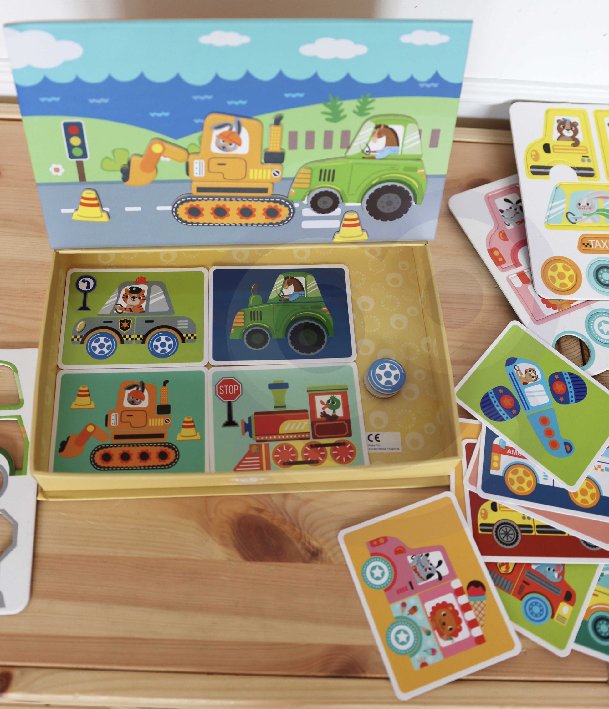 Tooky Toy Montessori Magnetinė Transporto Dėlionė – 80 Dalių Rinkinys Žaislai Dėlionės