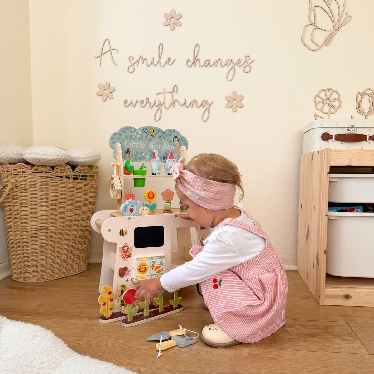 Tooky Toy medinis sodo vežimėlis–parduotuvėlė – nuotrauka 3