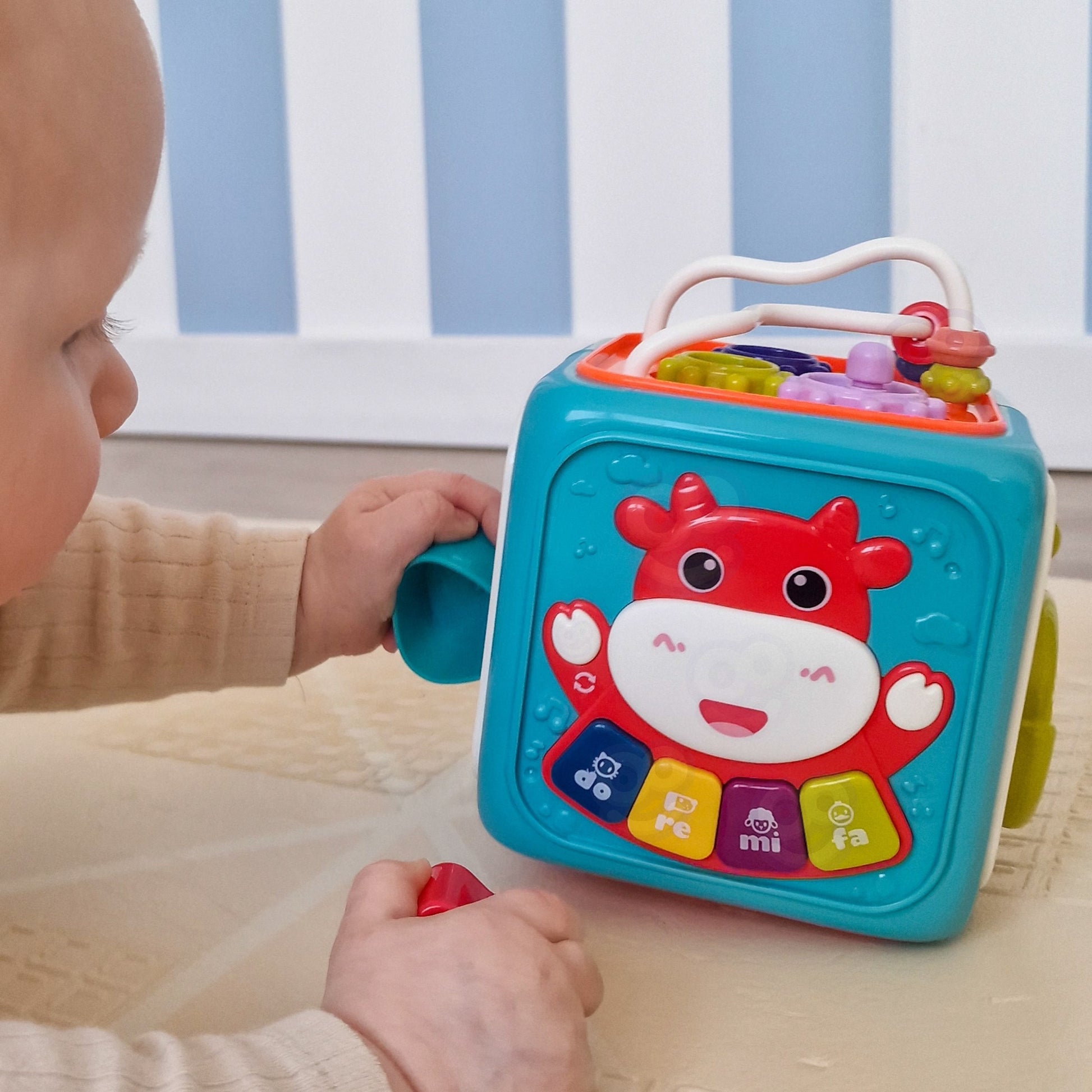 Woopie Baby Interaktyvus Sensorinis Kūdikio Kubas 6in1 – nuotrauka 3