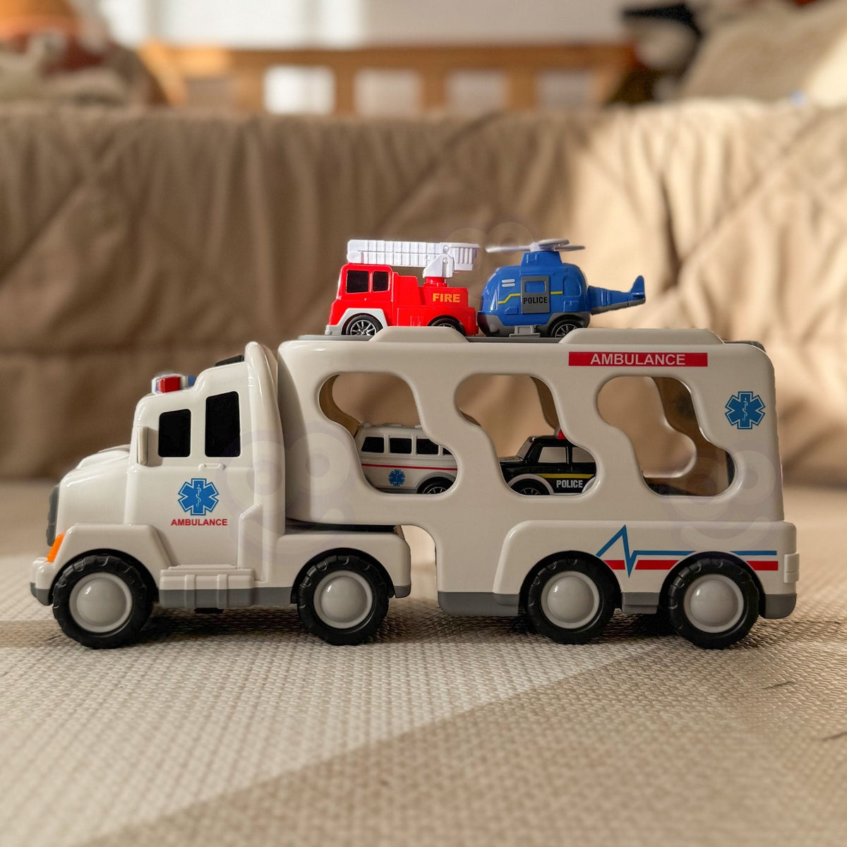 Woopie Greitosios Pagalbos Transporteris Su 4 Automobiliais Žaislinės transporto priemonės