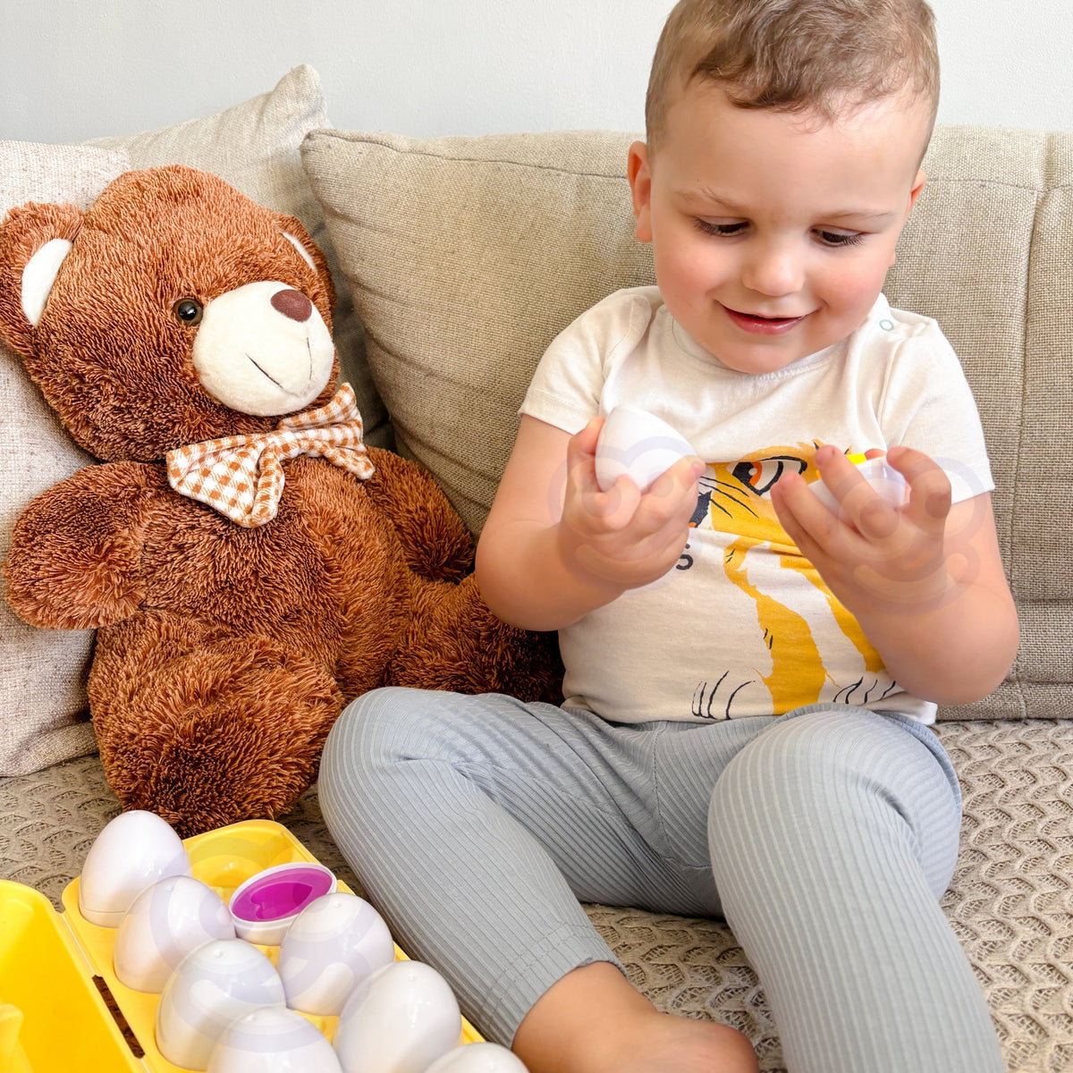 Woopie Montessori kiaušinių formų rūšiuoklė, 12 vnt.