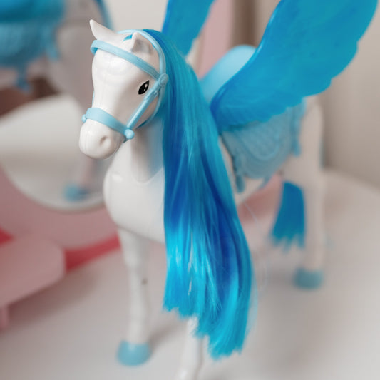 Woopie Royal interaktyvus pegaso žaislas su šukomis – 2 nuotrauka
