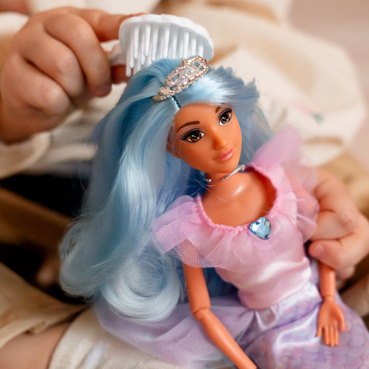 Woopie Royal lėlė undinėlė Lili su mėlynais plaukais – nuotrauka 2