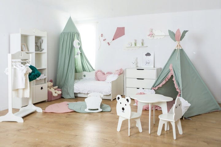 Knygų spinta su durelėmis vaiko kambariui puošta žvaigždėmis Baby & Toddler Furniture Sets